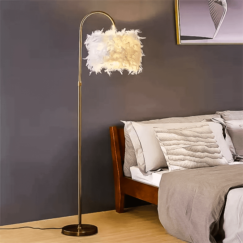 Feather Floor Lamp - Casa Di Lumo