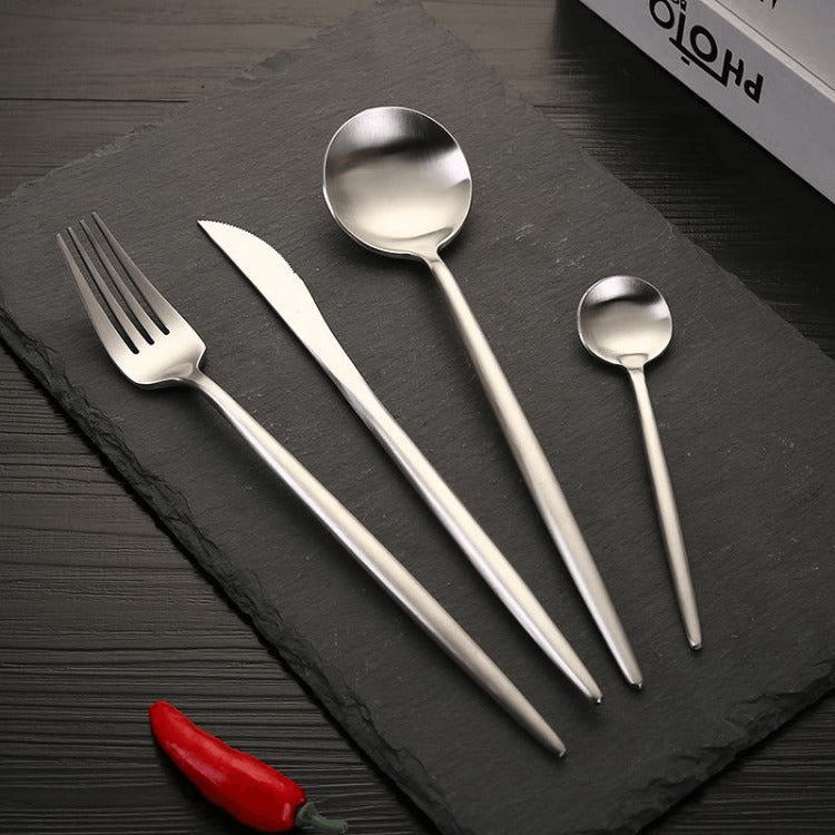 Monte Carlo Dining Set - Casa Di Lumo