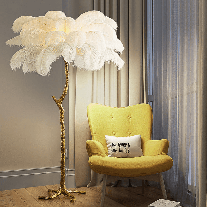 Ostrich Feather Floor Lamp - Casa Di Lumo