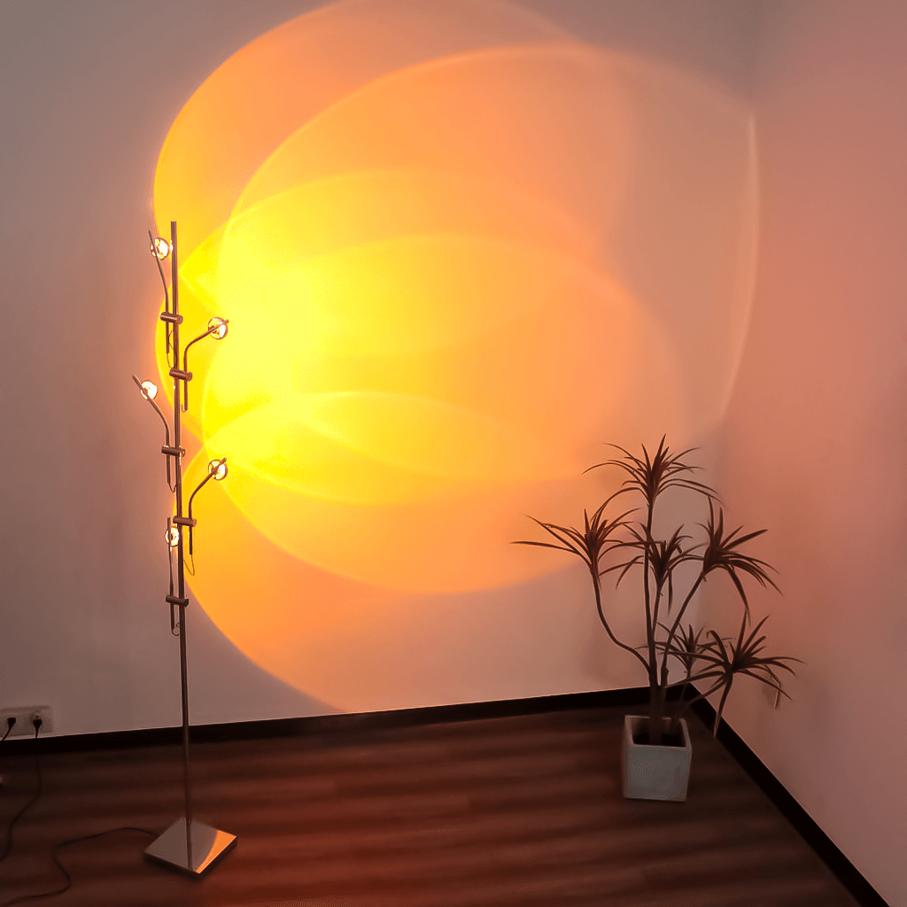 Phoenix Floor Lamp - Casa Di Lumo