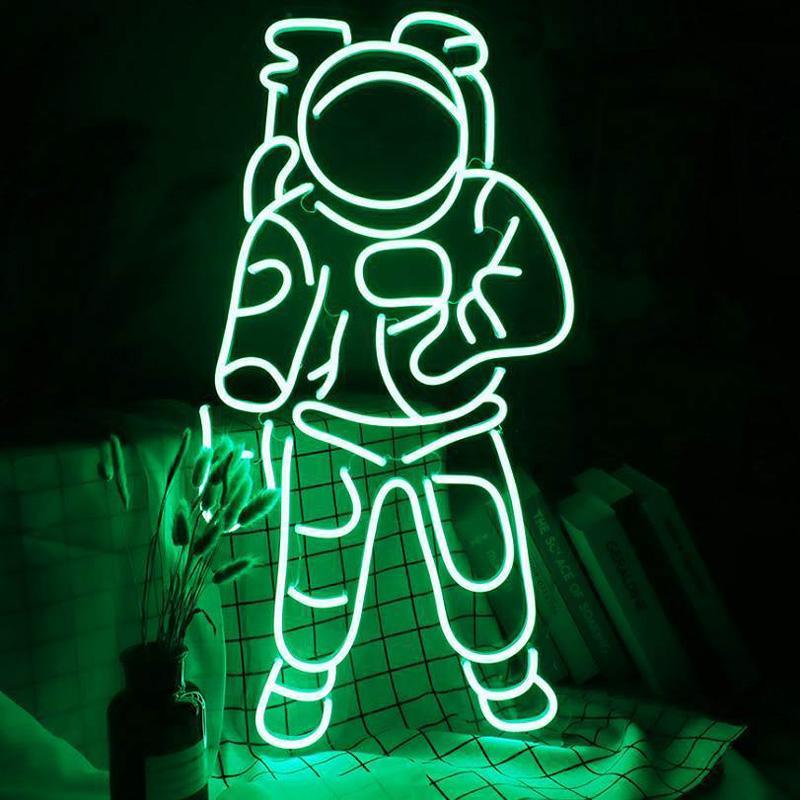 'Astronaut' LED Neon Sign - Casa Di Lumo