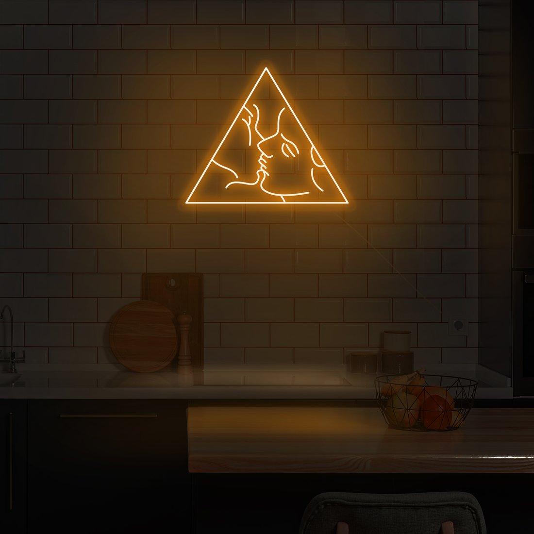 'Kiss' LED Neon Sign - Casa Di Lumo